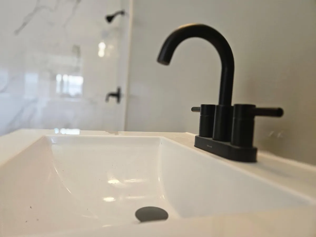 Bathroom - 157 Old Shaw Rd #6