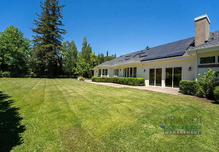 121 Laurel Grove Ave — Photo 6