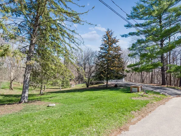 18830 Eastwood Dr, Excelsior, MN 55331