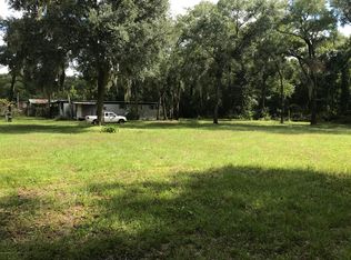 323 Pleasant St, Pomona Park, FL 32181