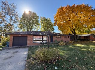 2116 14th St, Peru, IL 61354