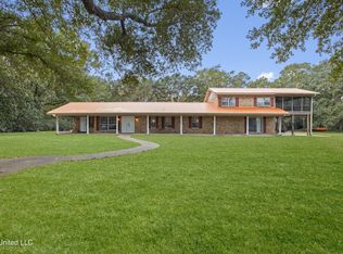 3717 Johnston Rd, Gautier, MS 39553