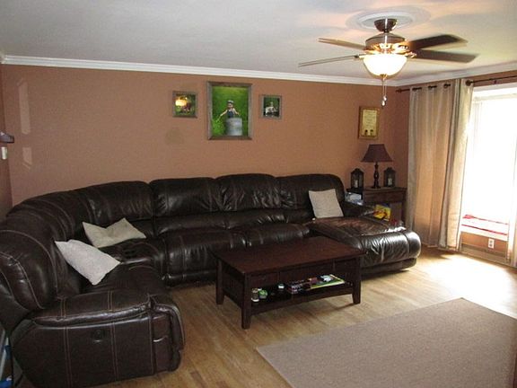 5th image of 3009 Denwood Ave