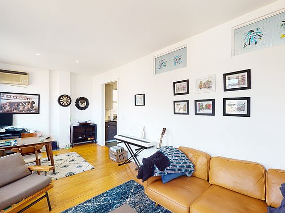 4th image of 81 Perry St APT 4B