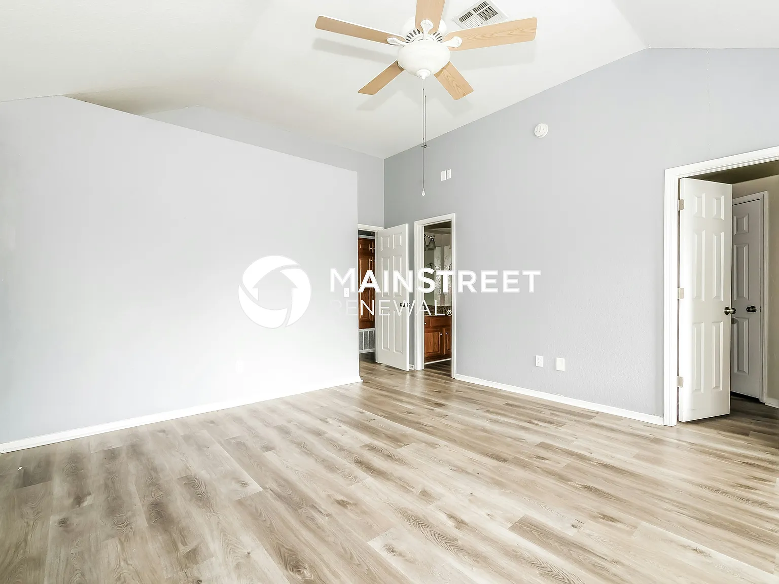 1616 Rocky Mountain Way — Photo 2