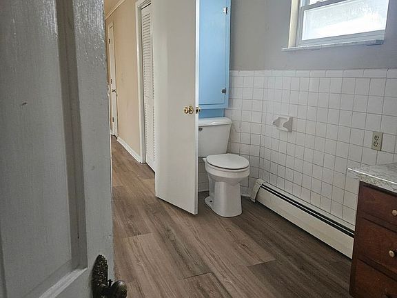 4th image of 221 S Highland St #1