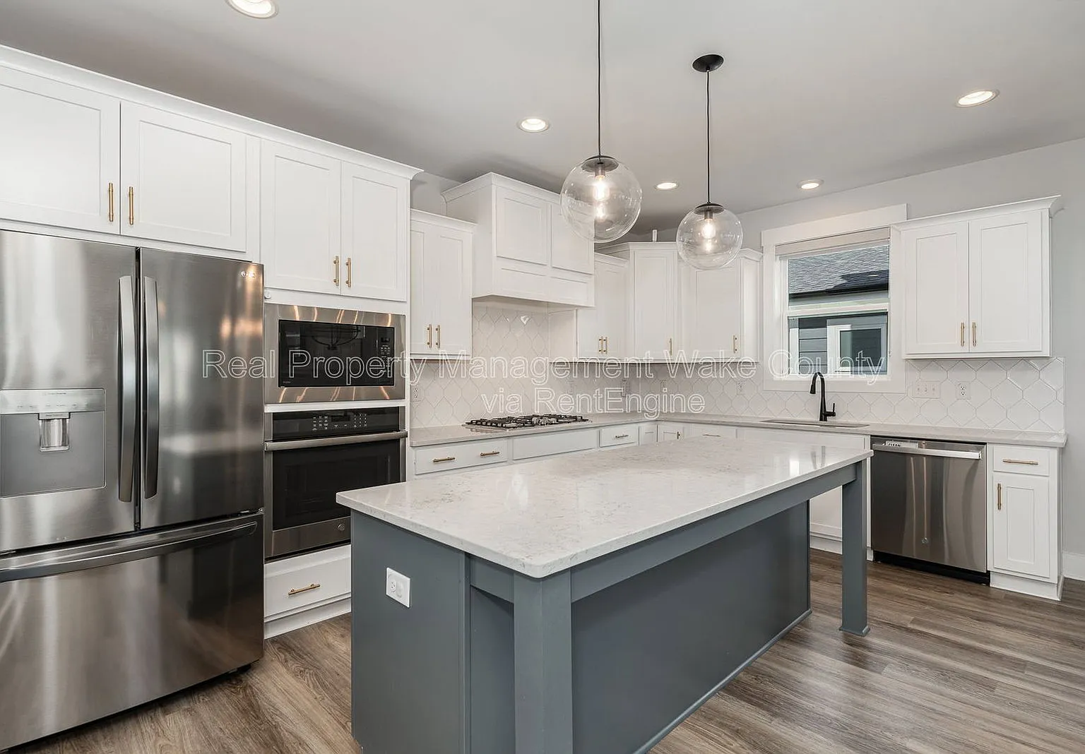 4 bed, 3.0 bath, 2109 sqft, $2,800 — Photo 3