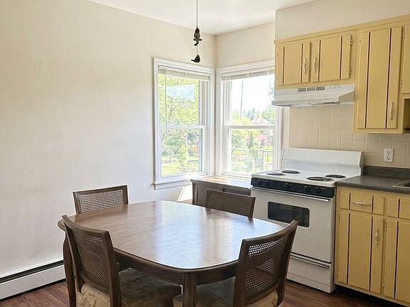 2nd image of 70 Oak St Floor 2
