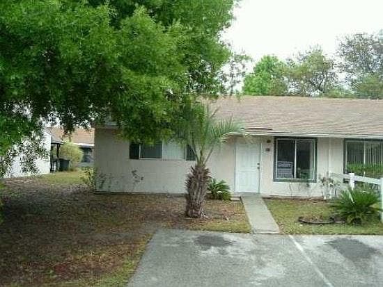 1st image of 301 E Rosewood Ln
