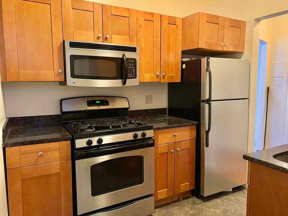 1st image of 231 E 58th St APT 2b