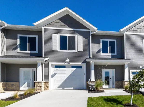 1378 Autumn Ridge Ln, Dubuque, IA 52003