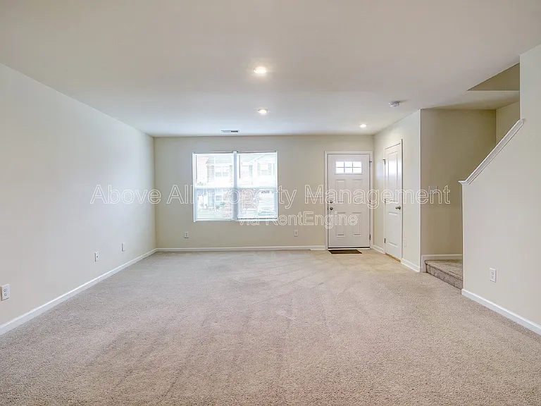 1026 Bent Willow Dr — Photo 9