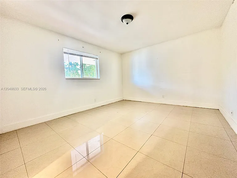 1540 SW 5th Pl #4 — Photo 43