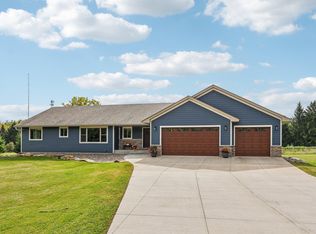 23 Hilltop Rd, Houlton, WI 54082