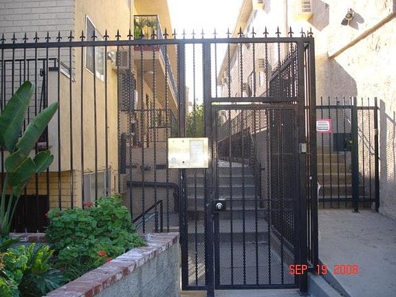 2nd image of 1345 N Orange Dr APT 6