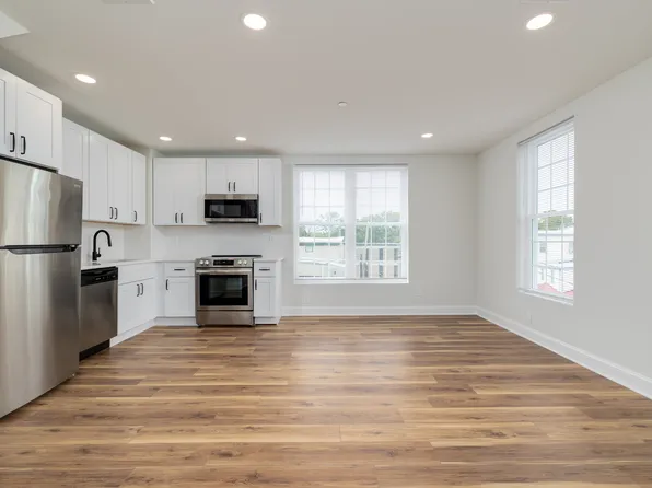 112 Washington Ave #9, Downingtown, PA 19335