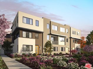 8410 N Fusion Way, Northridge, CA 91324