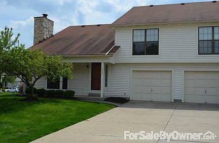 Front
						:
						There is an entry to the kitchen through the garage also.