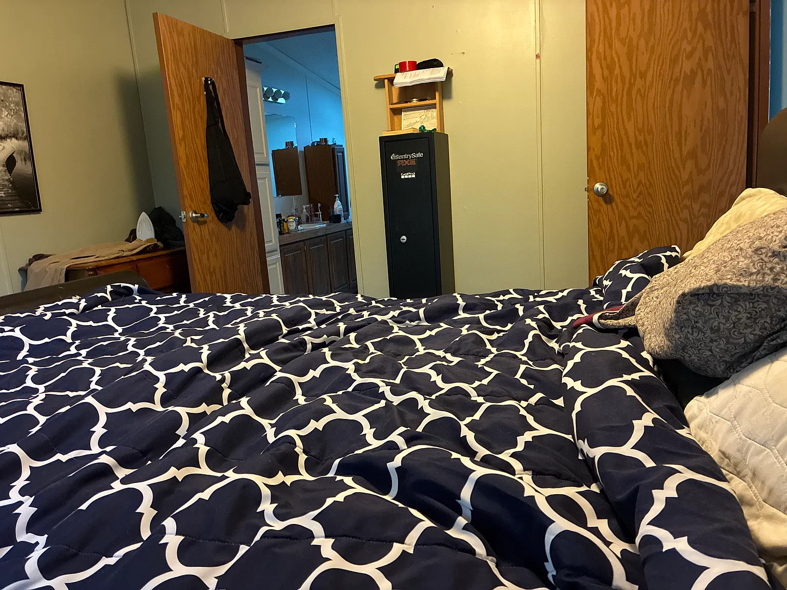 4 bed, 1200 sqft, $1,000 — Photo 2