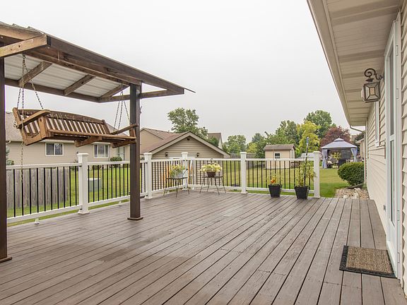 4th image of 717 Sunflower Ln