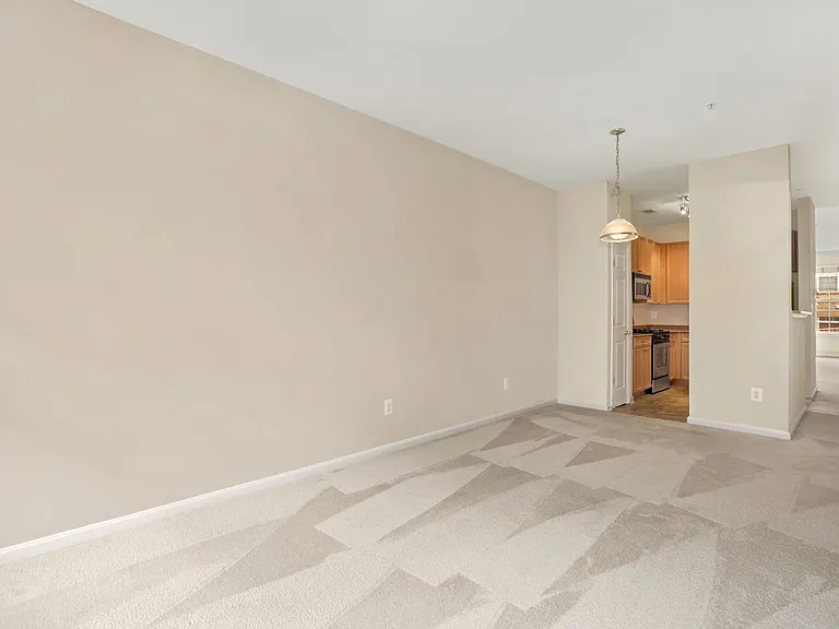2664 Manhattan Pl #105 — Photo 10