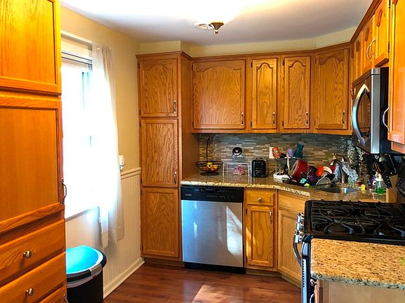 2nd image of 9913 Elm Circle Dr