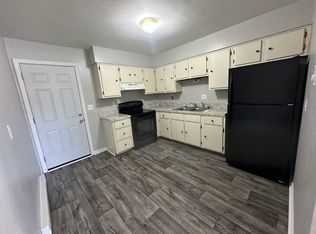 920 N Detroit St #17, Xenia, OH 45385