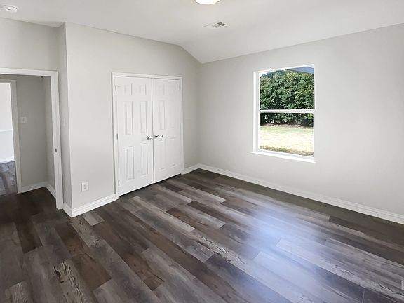 2nd image of 505 Outlook Cv #0