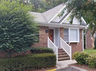9 Brandy Dr, Greensboro, NC 27409