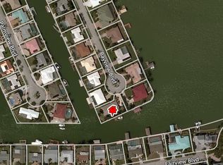 32 Bayview Blvd, Fort Myers Beach, FL 33931
