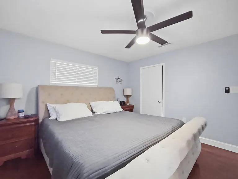 521 W Lutz Lake Fern Rd — Photo 20