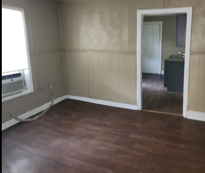 1485 E Mallory Ave #1 — Photo 6