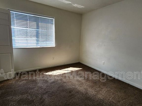 4th image of 1598 W Westbury Way #I