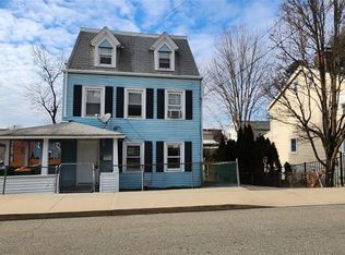28 Liberty St, Newburgh, NY 12508