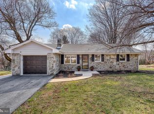 48 Valley Rd, Hummelstown, PA 17036