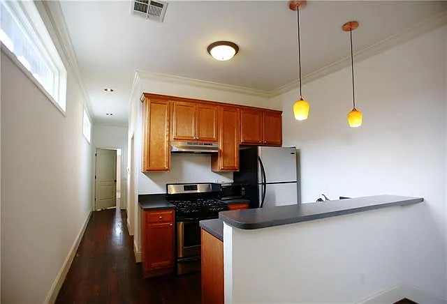 2 bed, 2.5 bath, 1000 sqft, $1,775 — Photo 3