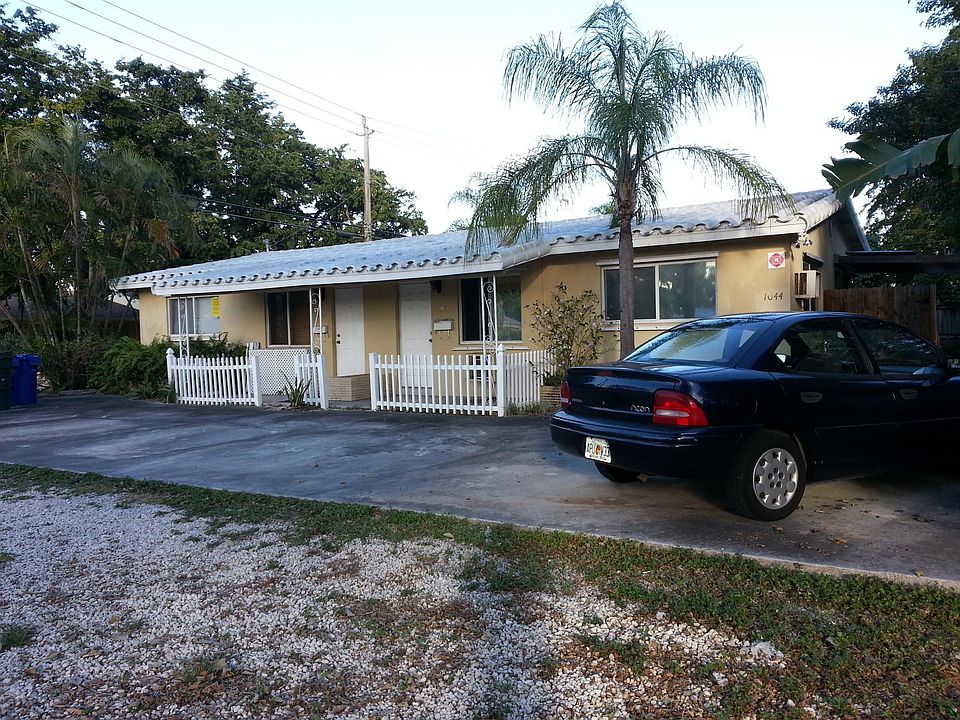2nd image of 1046 NE 13th Ave