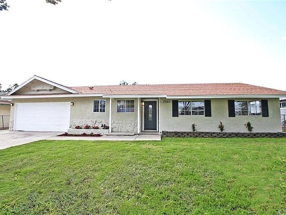 2nd image of 2583 Maple St