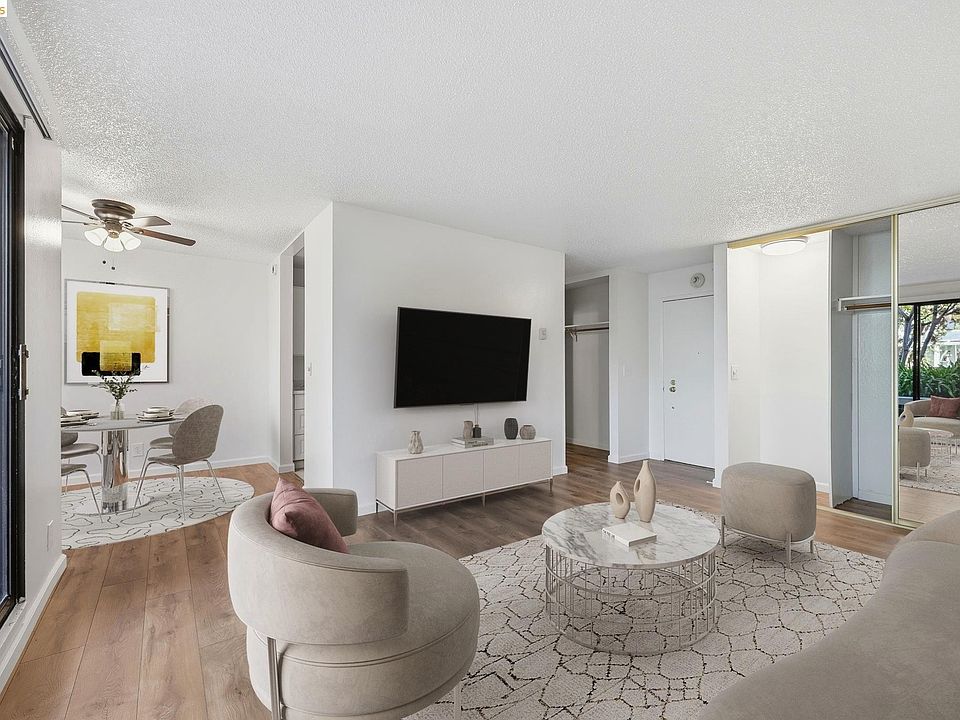 1st image of 4 Admiral Dr Unit 226