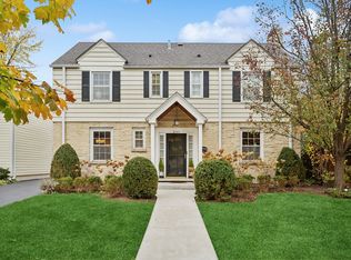 2140 Kenilworth Ave, Wilmette, IL 60091
