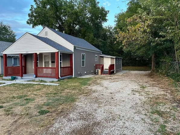 2010 N Park Ave, Springfield, MO 65803