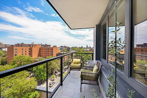 Sold by Compass | media 23