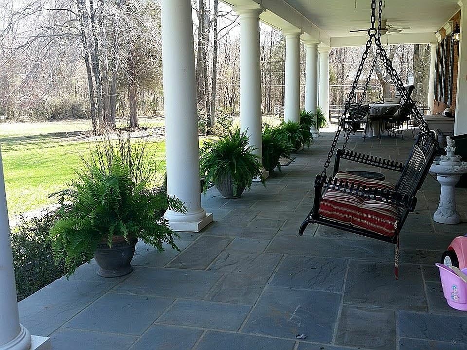 1st image of 15781 Palmer Ln