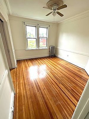 1st image of 387 Van Duzer St APT 3