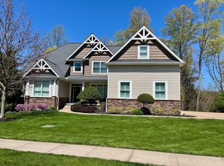 4386 Stone Creek Dr, Erie, PA 16506