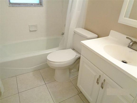 4th image of 6905 Mathers Ln APT A