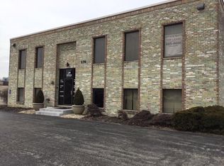 370 S Schmale Rd, Carol Stream, IL 60188