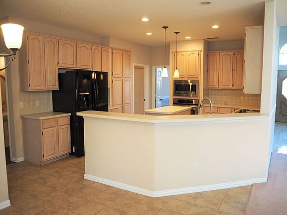 3rd image of 2105 Friar Ct