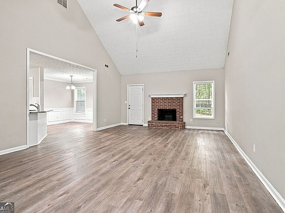 2nd image of 230 Trelawney Cir
