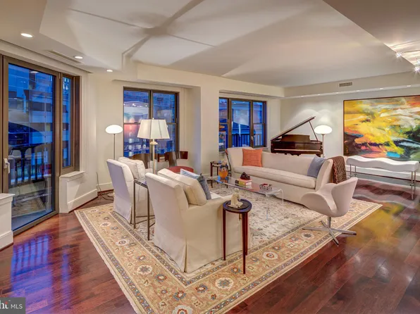 7710 Woodmont Ave APT 1110, Bethesda, MD 20814